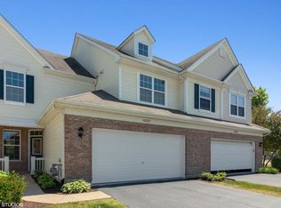 4542 Half Moon Dr UNIT B, Yorkville, IL 60560