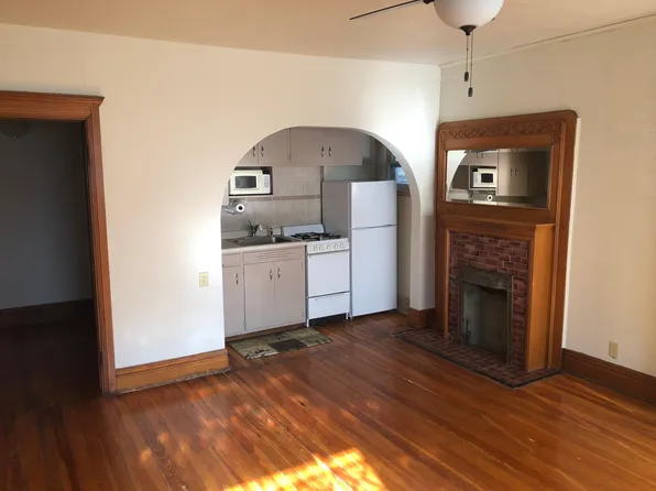 1826 D St #2, Lincoln, NE 68502
