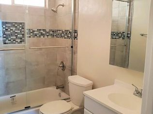 12704 Cedar Ave APT D, Hawthorne, CA 90250