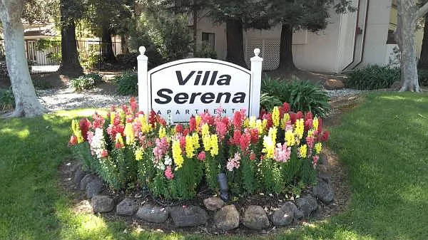 Villa Serena Apartments