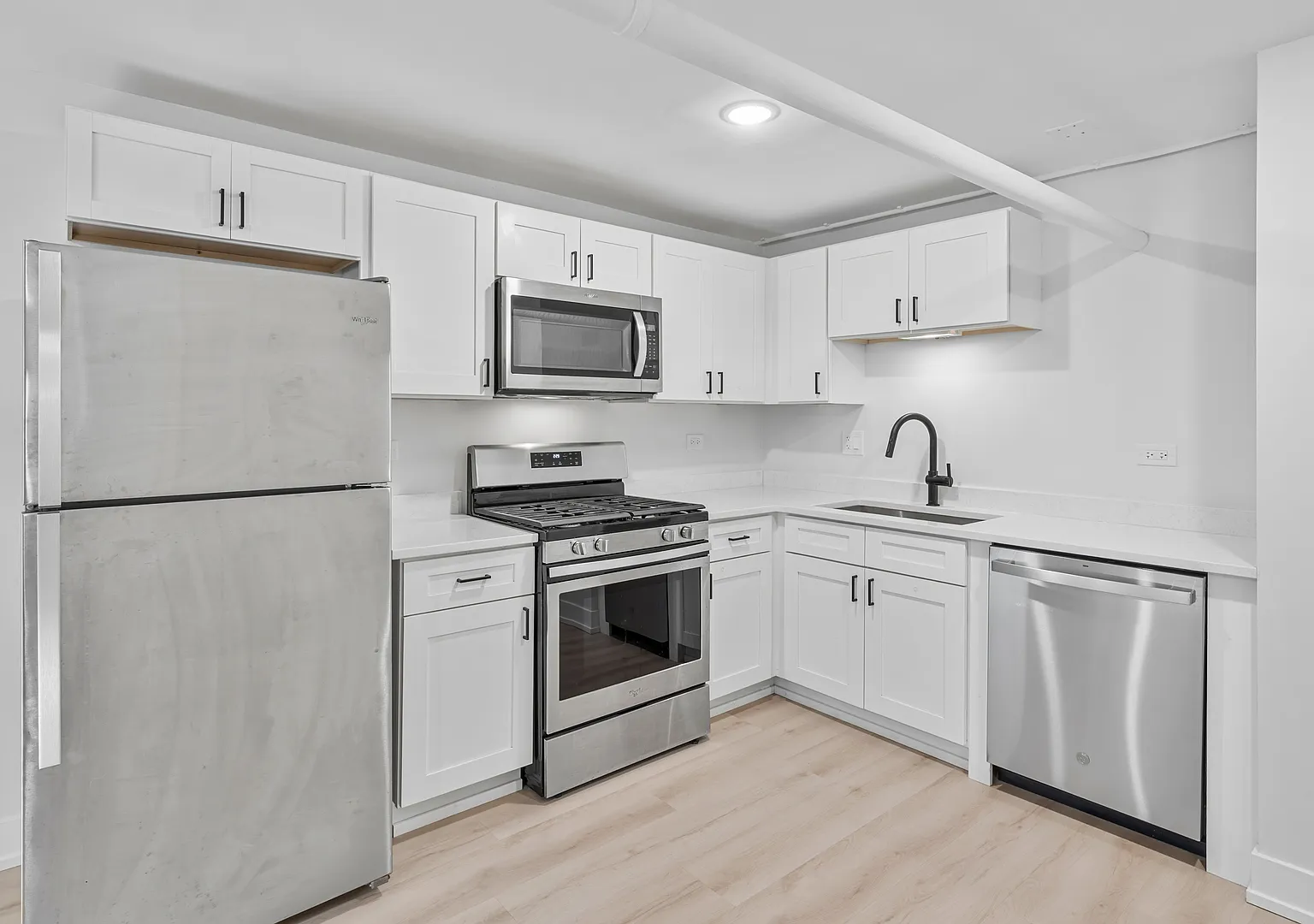 2 bed, $2,450 — Photo 2