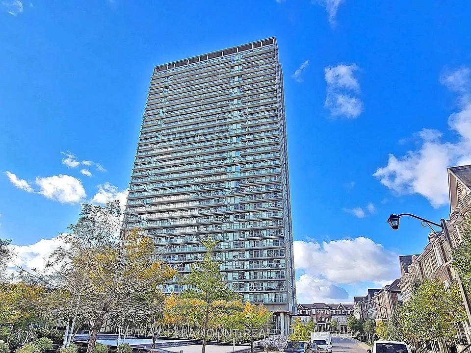 105 The Queensway #3209