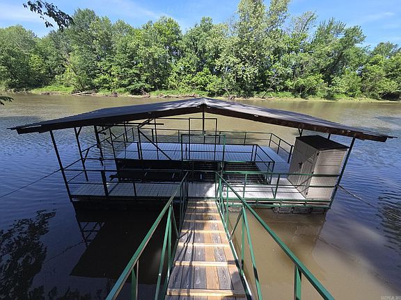 4th image of 170 River Mist Dr