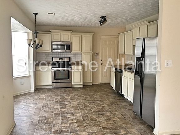 5th image of 1138 Schoolside Dr