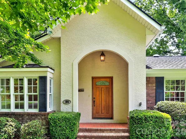 104 Valley Vista Dr, Black Mountain, NC 28711