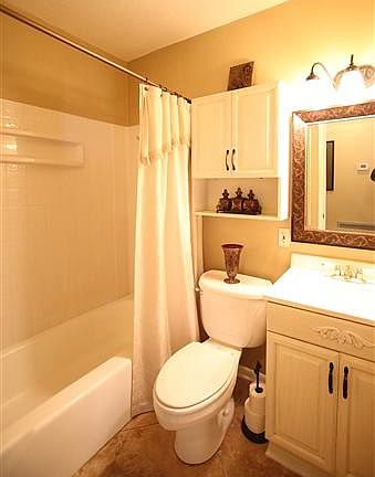 5th image of 579 Blanton Pl
