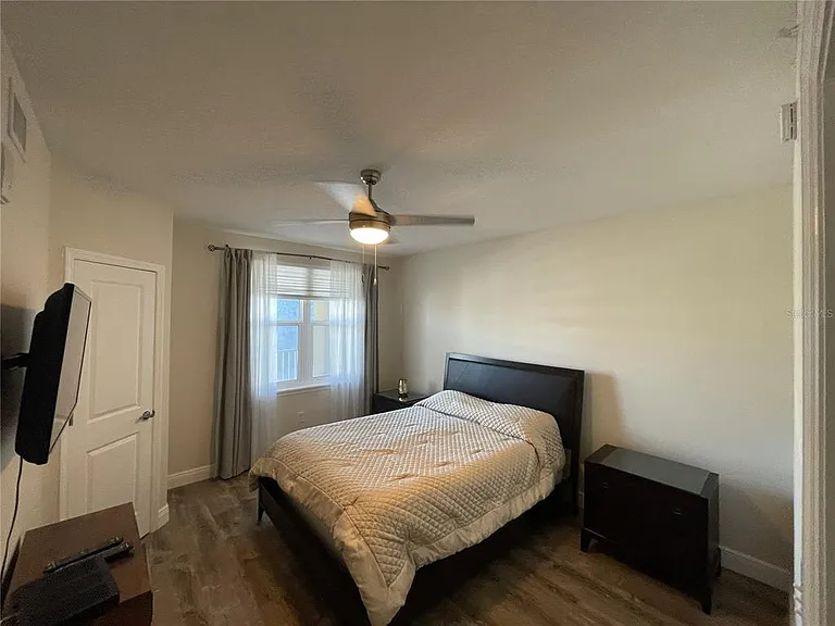 960 Starkey Rd #8402 — Photo 17