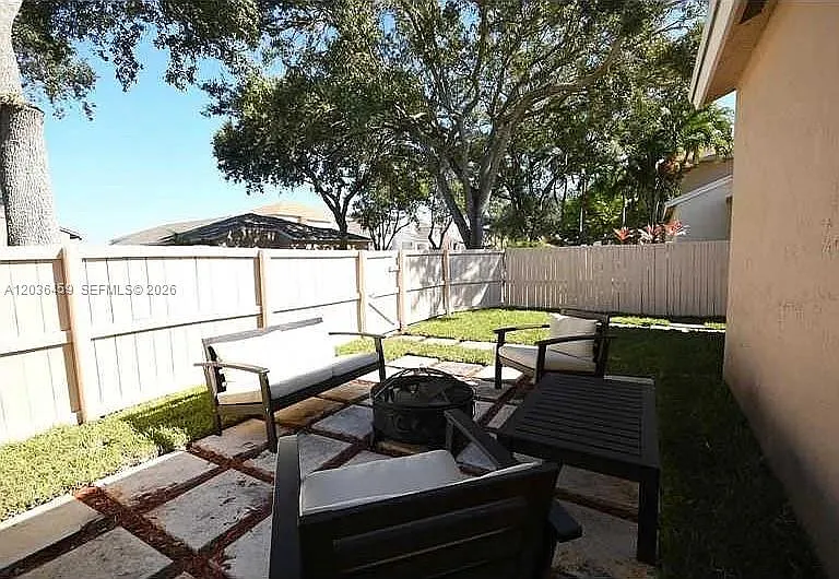 11838 NW 13th St — Photo 16