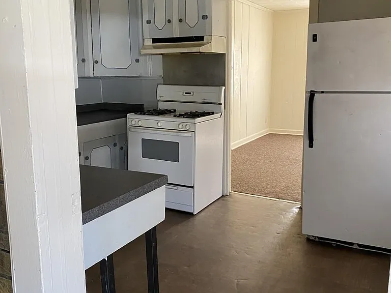 135 Woodrow St — Photo 6