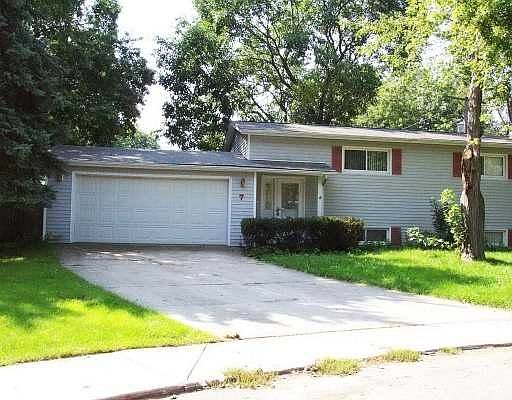 1st image of 7 Birchwood Ct