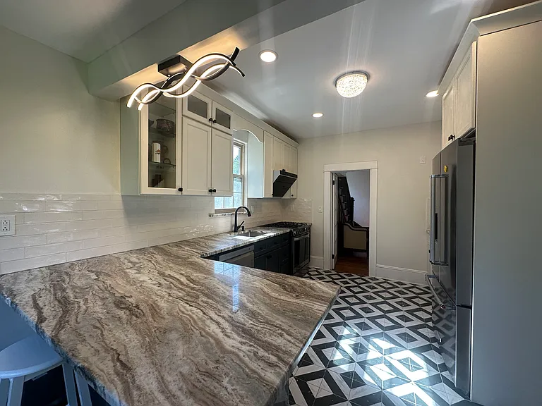 27 Dosoris Way — Photo 11