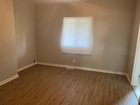 69 W 15th St #1, Chicago Heights, IL 60411