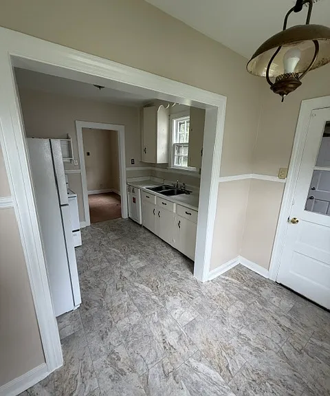 5010 Vayo Ave — Photo 5