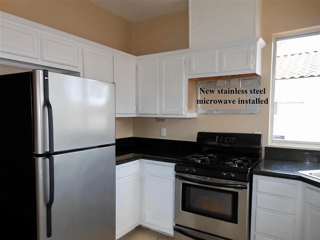 3 bed, 1700 sqft, $2,495 — Photo 4