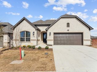 925 Capella Ln, Mansfield, TX 76063