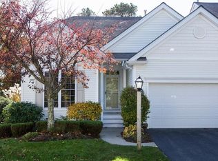 15 Champlain Cir, Plymouth, MA 02360