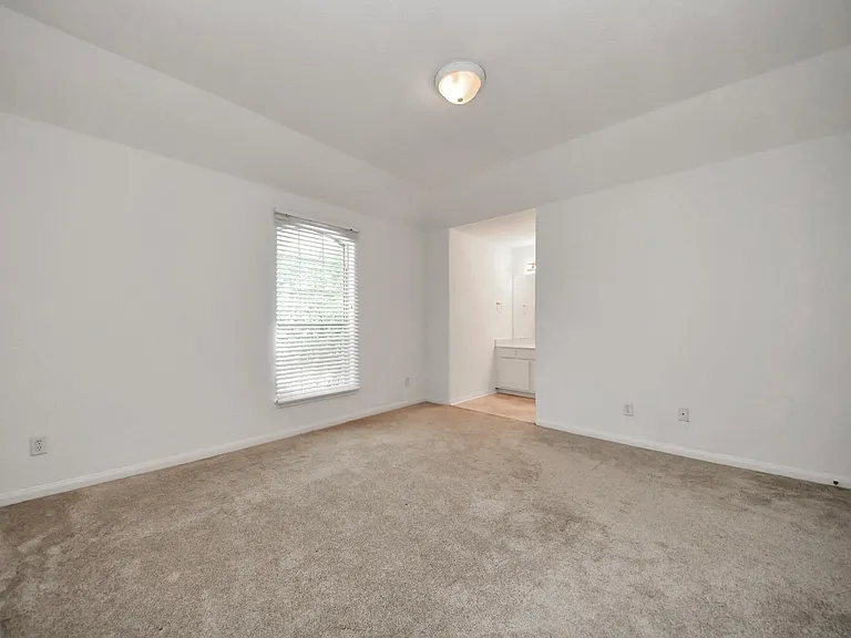 4230 Waterwood Dr — Photo 22