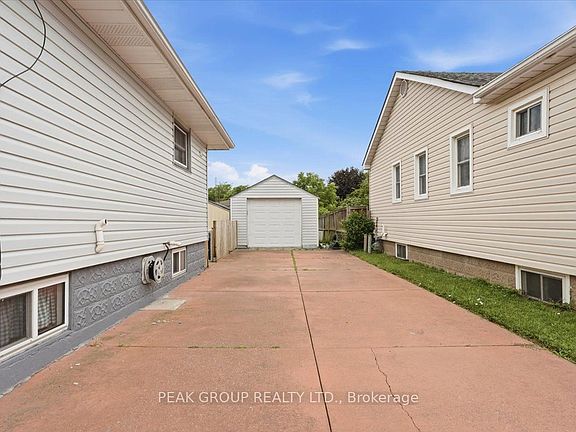 2nd image of 6233 Montrose Rd