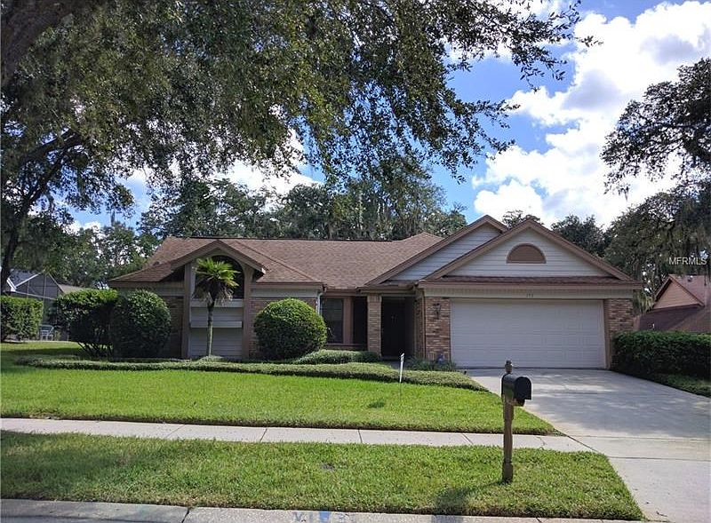 Cascade Ln Located Situated on deep lot. 4Bedrm/2Baths/2CGr