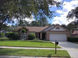 353 Cascade Ln, Palm Harbor, FL 34684