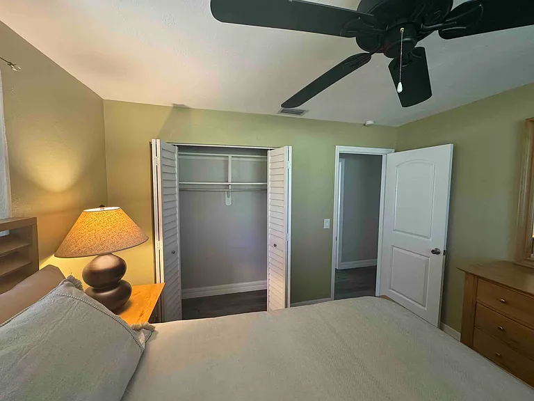 203 Esther St — Photo 20