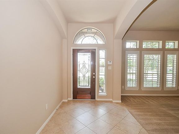 3rd image of 28207 Fantail Dr