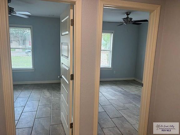 5th image of 910 Live Oak Cir APT A