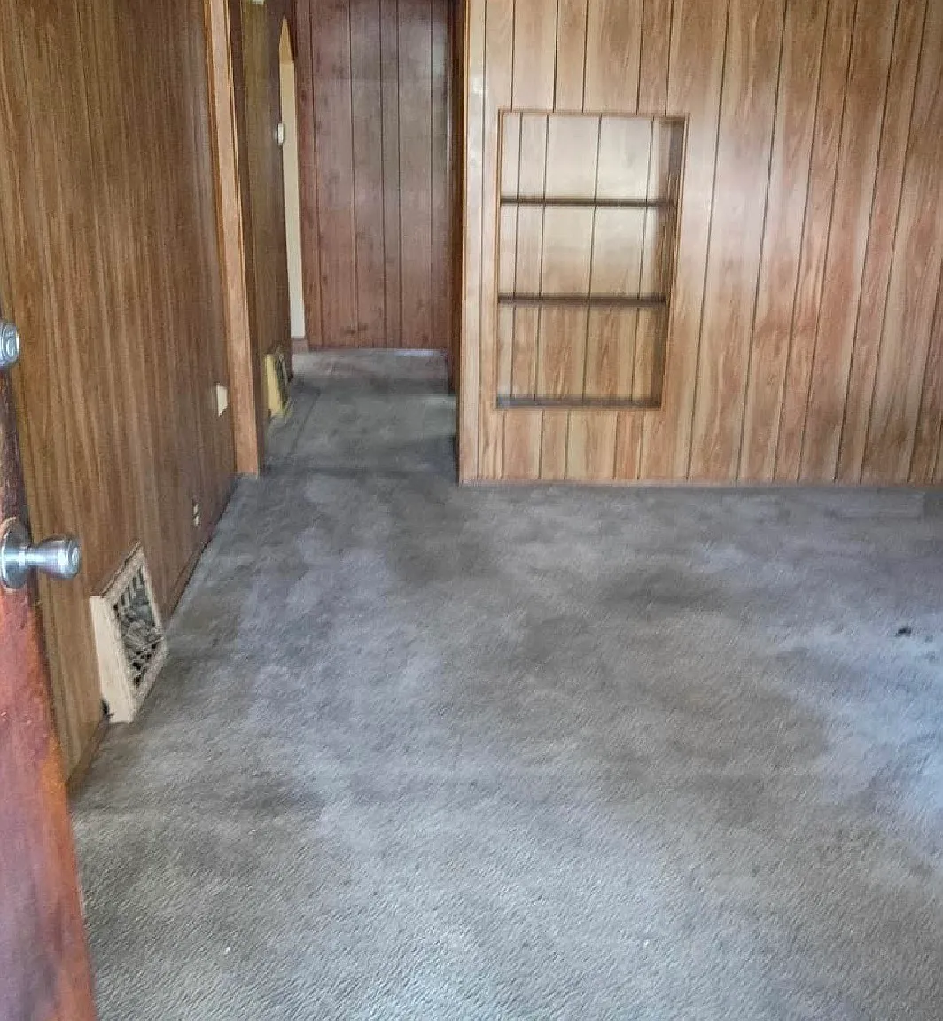 3 bed, 758 sqft, $990 — Photo 4