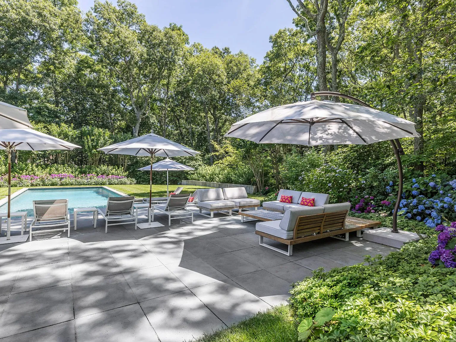 Ultimate Glass Sanctuary with Oversized L Shaped Pool — Photo 4
