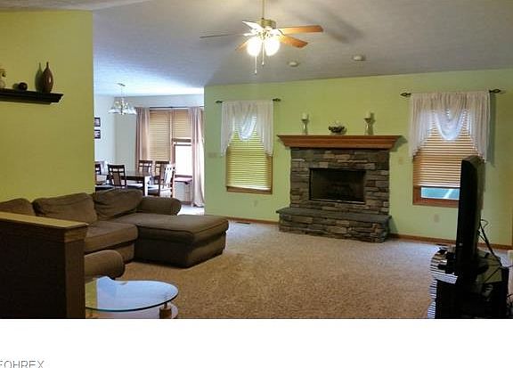 2nd image of 1464 Ashton Way