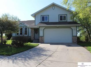 11473 Nebraska Cir, Omaha, NE 68164