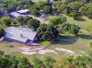 1727 S Ranchero Rd, Kerrville, TX 78028