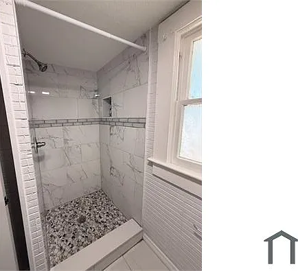 724 E Patterson St — Photo 3