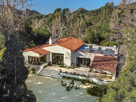 2nd image of 25732 Vista Verde Dr