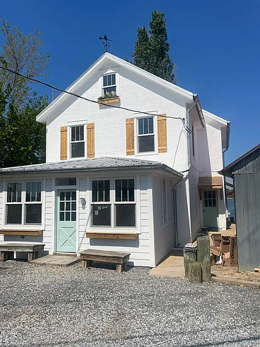 50 Charles St Photo 1