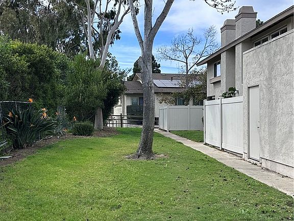 3rd image of 245 Countryhaven Rd