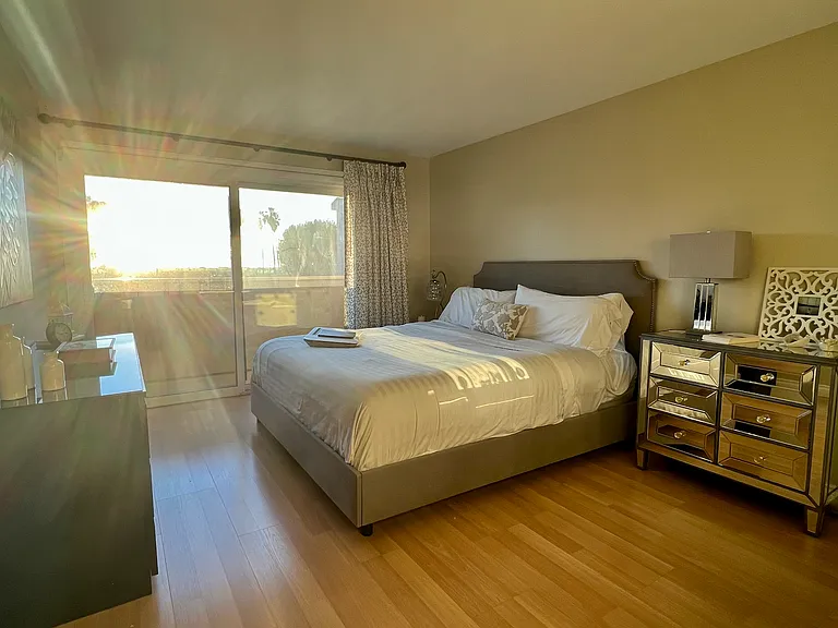 6690 Vista Del Mar #C — Photo 12