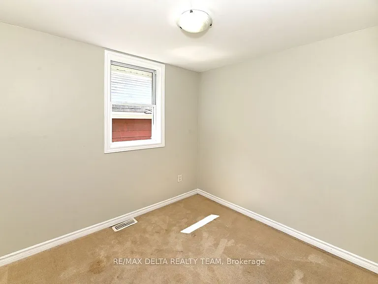 355 Bronson Ave — Photo 20