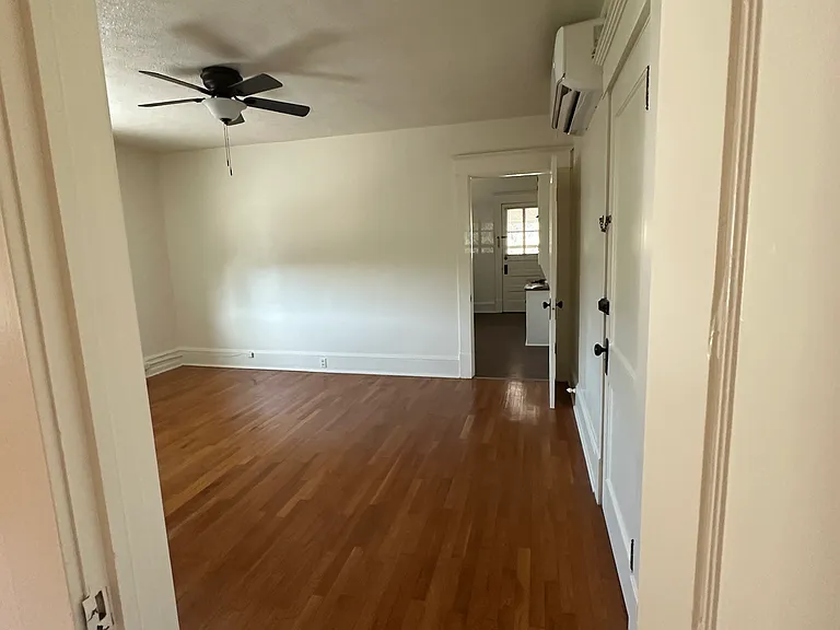 21 N Braddock St #2 — Photo 8