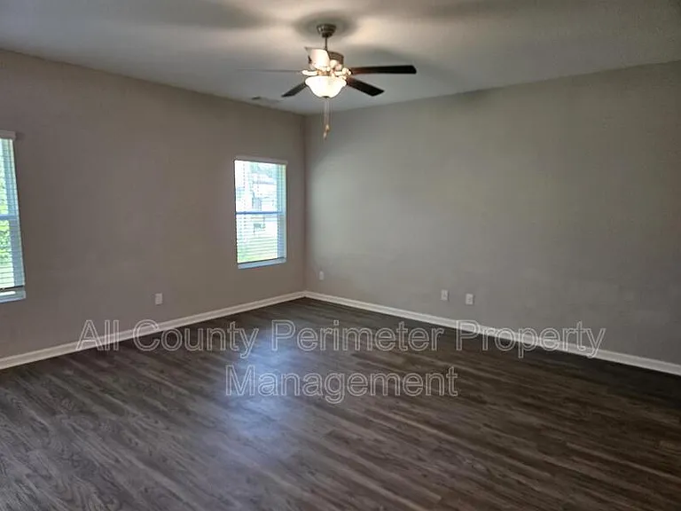 303 Augusta Woods Dr — Photo 6