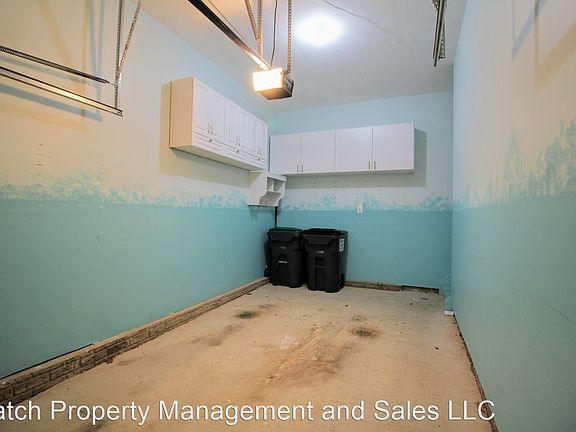 4th image of 176 Executive Cir