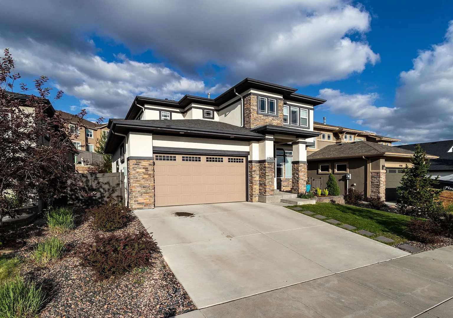 Luxury Living in The Farm with Private Backyard & Finished Basement! — Photo 2