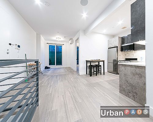 2nd image of 1272 Pacific St #4B