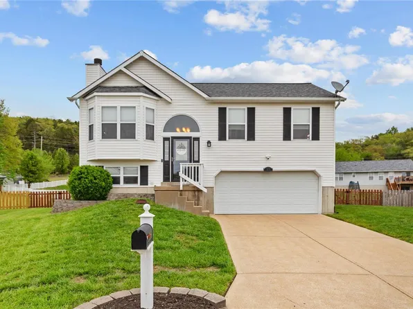 2515 Waterfront Ct, Imperial, MO 63052