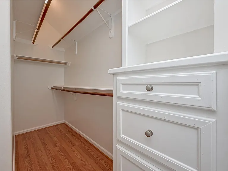 5410 Rose St — Photo 36