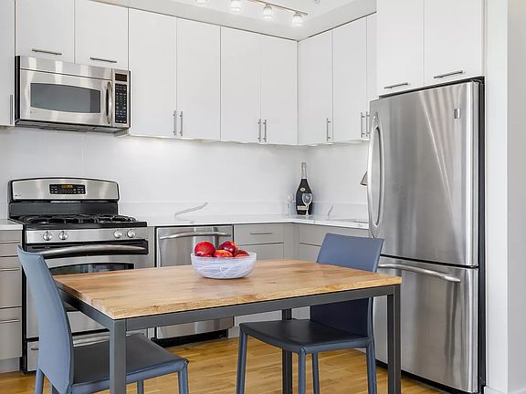 3rd image of 230 Ashland Pl APT 15D