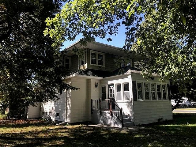 1st image of 601 Jefferson St