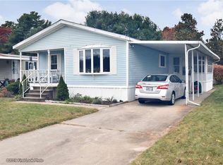 71 Little Pond Rd, South Kingstown, RI 02879