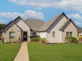 3807 Hidden Trails Ln, Longview, TX 75605