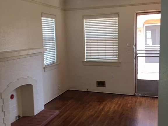 4th image of 4328 Swift Ave